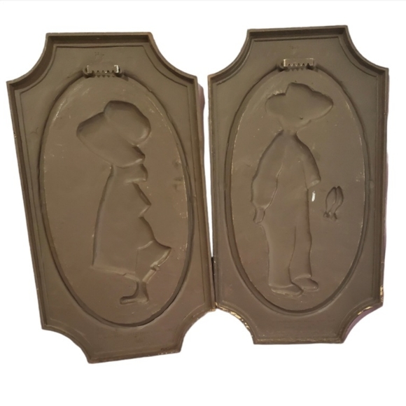 Vintage Holly & Robby Hobbie Wall Decor - Picture 2 of 4